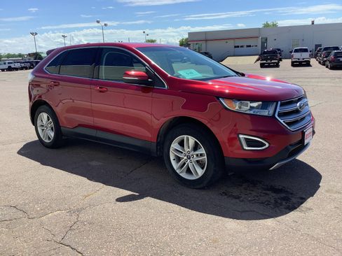 Used 2018 Ford Edge SEL w/ Equipment Group 201A AWD/4WD image 4