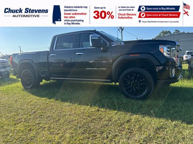Used 2022 GMC Sierra 2500 Denali w/ Denali Black Diamond Edition AWD/4WD image 3
