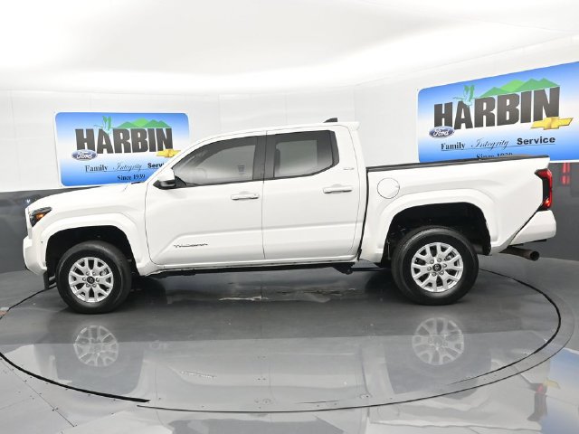 Used 2024 Toyota Tacoma SR5 RWD image 2