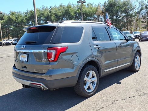 Certified 2017 Ford Explorer XLT w/ Equipment Group 202A AWD/4WD image 6