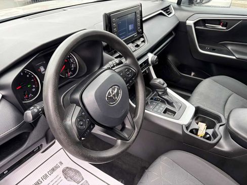 Used 2021 Toyota RAV4 XLE w/ Convenience Package AWD/4WD image 12
