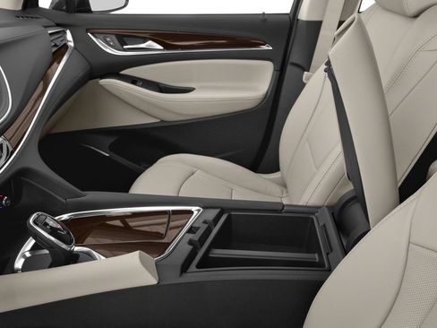 Used 2018 Buick Enclave Essence image 15