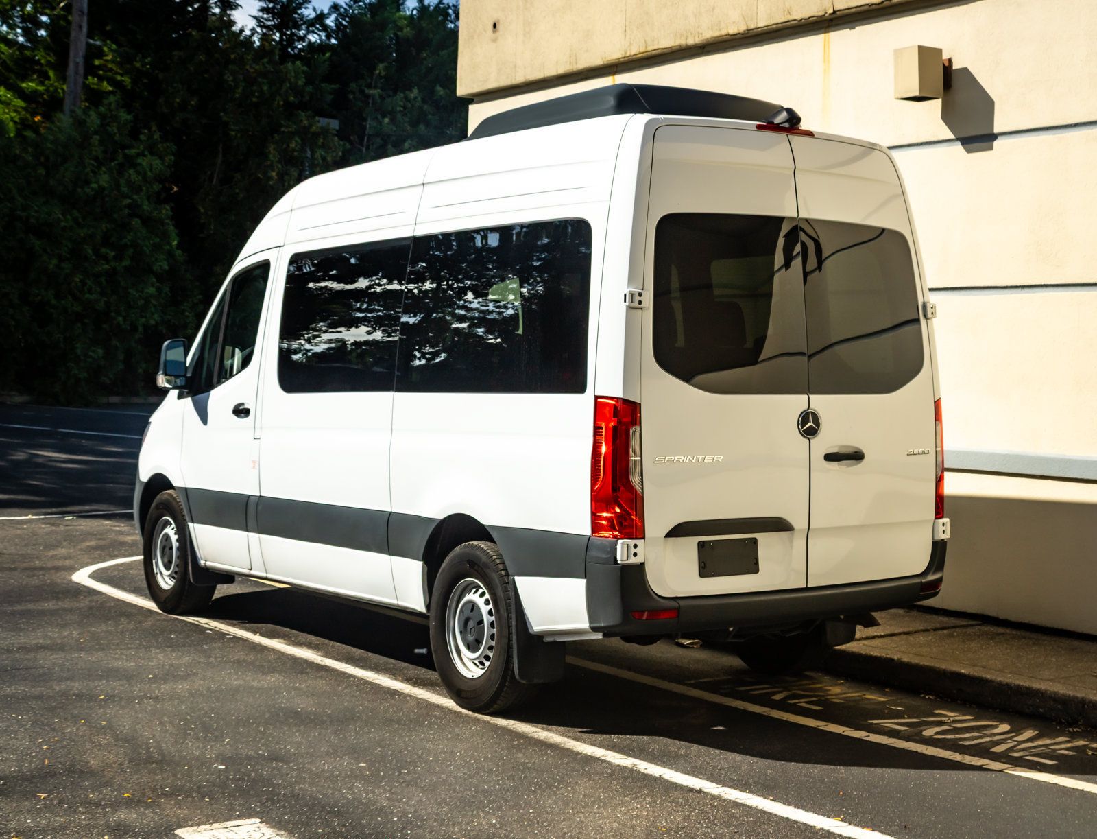 Used 2025 Mercedes-Benz Sprinter 2500 image 5