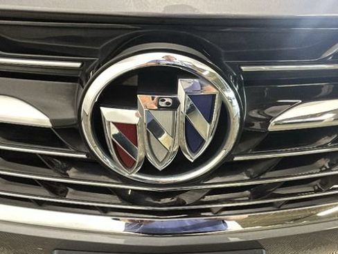 Used 2021 Buick Envision Essence AWD/4WD image 8
