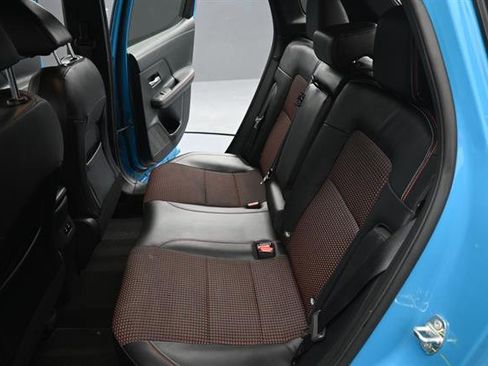 Certified 2025 Nissan Kicks SR FWD image 15