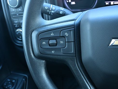 Used 2025 Chevrolet Silverado 2500 Custom w/ Custom Value Package image 16