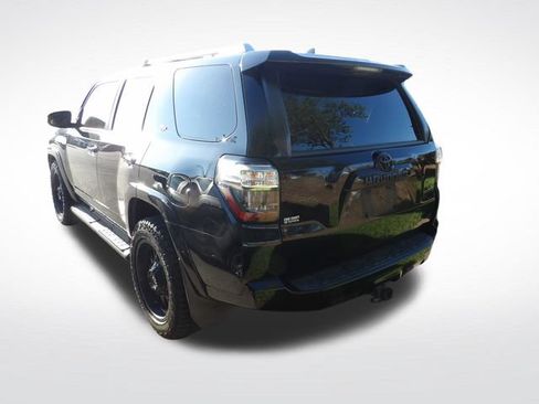 Used 2016 Toyota 4Runner SR5 RWD image 9