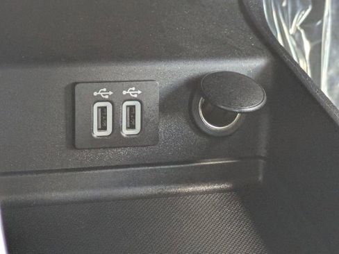 Used 2019 Ford Fusion SE image 21