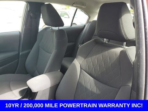 Used 2021 Toyota Corolla LE FWD image 12