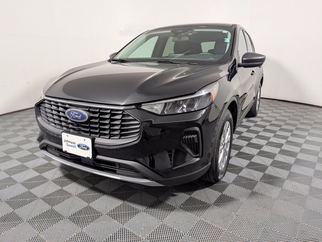 Certified 2025 Ford Escape Active FWD image 4