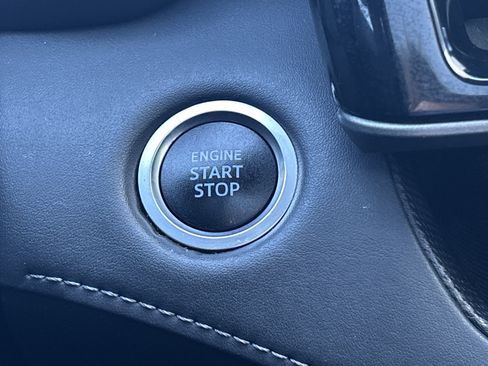 Used 2020 Toyota Highlander XLE image 15