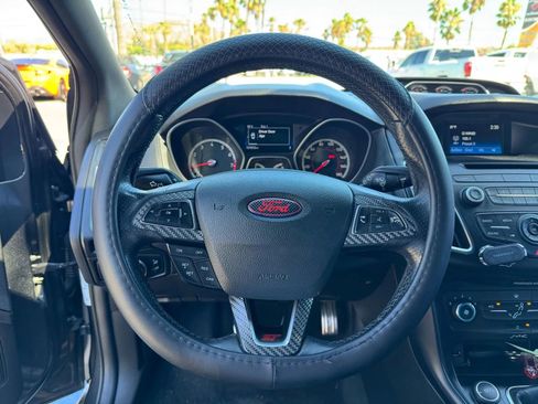 Used 2016 Ford Focus ST image 13