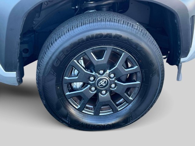 Certified 2026 Toyota 4Runner SR5 AWD/4WD image 15