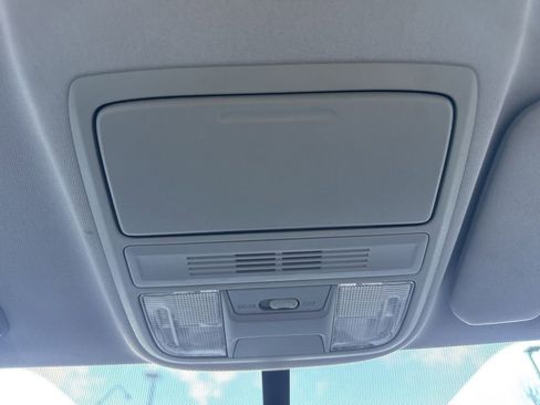 Used 2018 Honda CR-V LX image 24