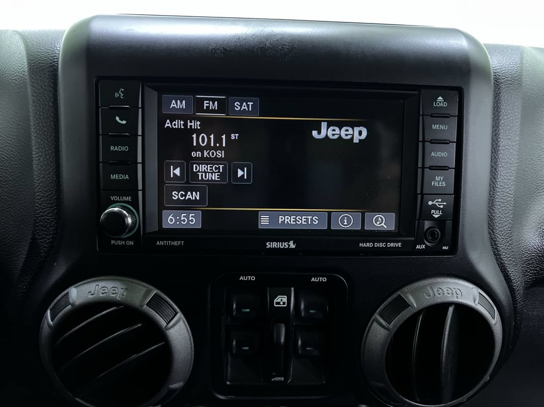 Used 2014 Jeep Wrangler Unlimited Sport w/ Quick Order Package 24S AWD/4WD image 21