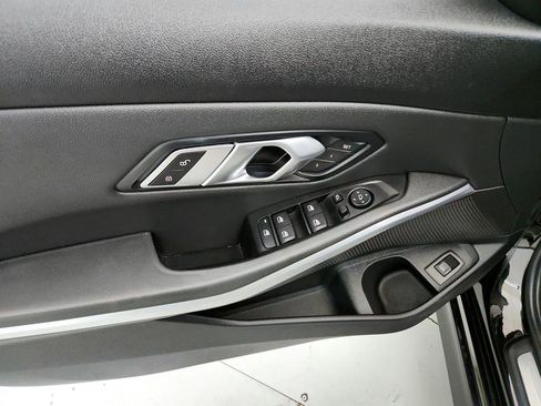 Used 2019 BMW 330i Sedan w/ Driving Assistance Package RWD image 21