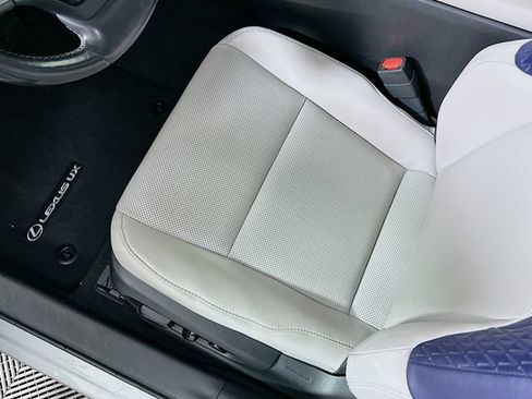 Used 2021 Lexus UX 250h w/ Premium Package image 19