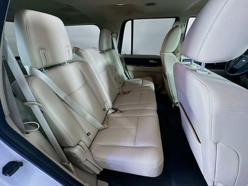 Used 2015 Ford Expedition XL image 25
