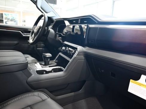 New 2026 GMC Sierra 1500 Denali AWD/4WD image 18