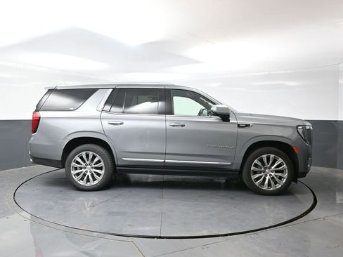 Used 2023 GMC Yukon Denali AWD/4WD image 4
