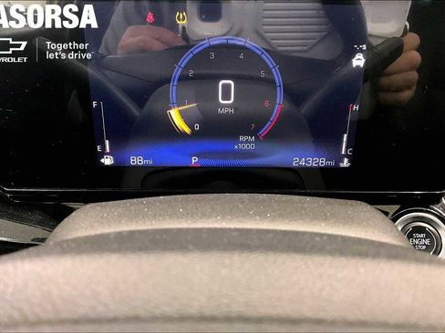 Certified 2024 Chevrolet Trax RS w/ Driver Confidence Package FWD image 20