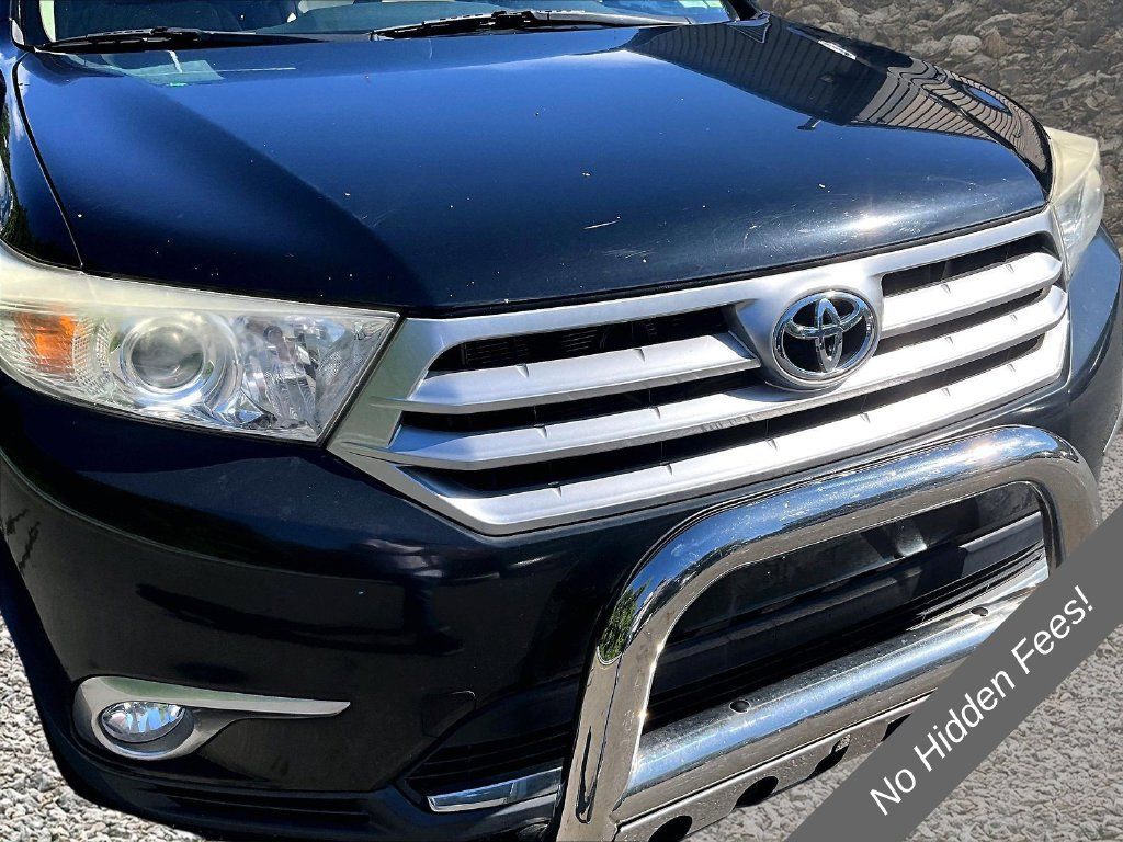 Used 2011 Toyota Highlander Limited w/ Tow Pkg AWD/4WD image 23