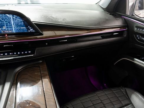 Used 2024 Cadillac Escalade Sport Platinum image 22