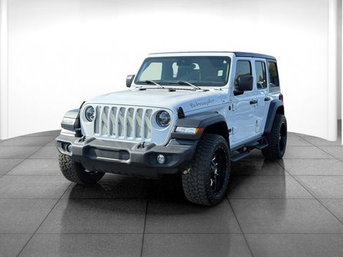 Used 2024 Jeep Wrangler Unlimited Sport AWD/4WD image 3