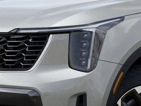 New 2026 Kia Sorento S AWD/4WD image 10