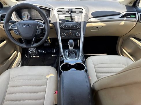Used 2014 Ford Fusion SE FWD image 24