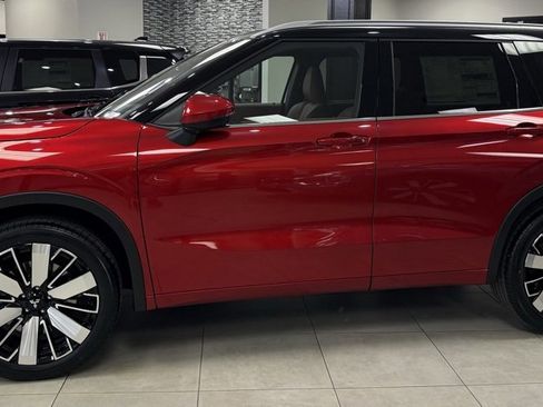 New 2026 Mitsubishi Outlander SEL image 4