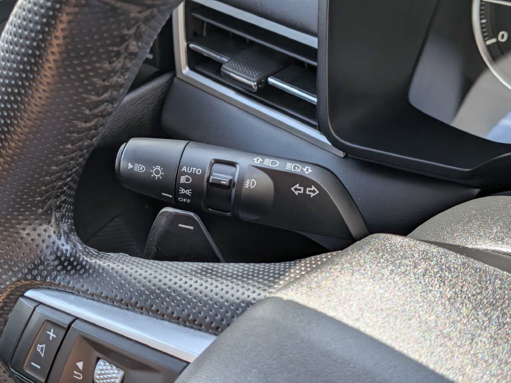 Used 2025 Mitsubishi Outlander SE FWD image 23