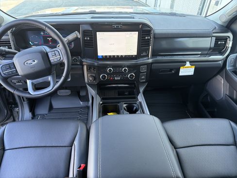 Used 2026 Ford F350 Lariat w/ Black Appearance Package image 36