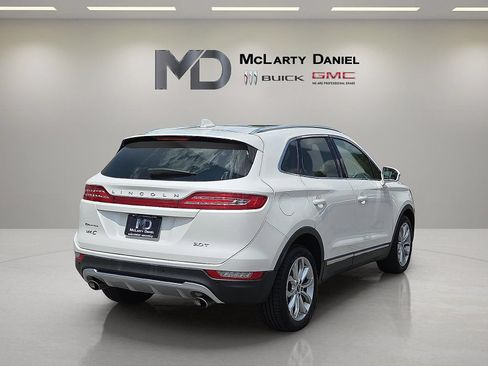 Used 2017 Lincoln MKC Select w/ Select Plus Package FWD image 14