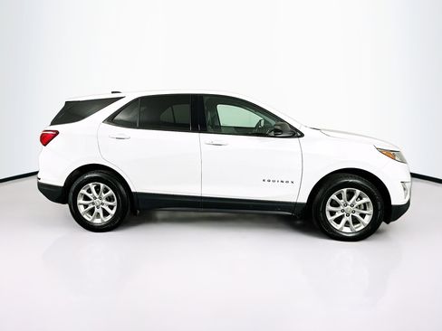 Used 2019 Chevrolet Equinox LS AWD/4WD image 10