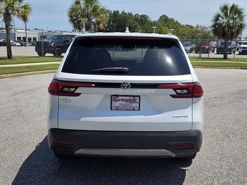 Certified 2024 Toyota Grand Highlander FWD image 3