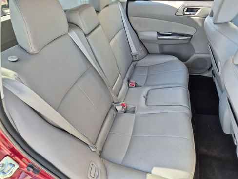 Used 2011 Subaru Forester 2.5X Limited AWD/4WD image 21