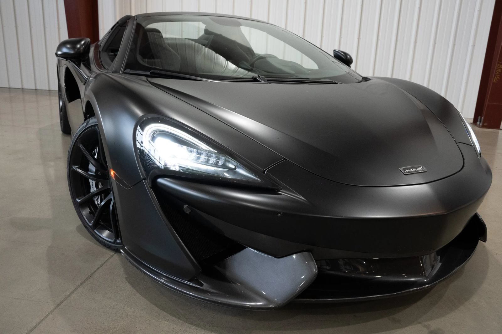 Used 2019 McLaren 570S Spider RWD image 5