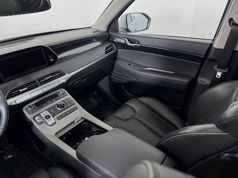 Certified 2022 Hyundai Palisade Limited w/ Winter Package AWD/4WD image 24