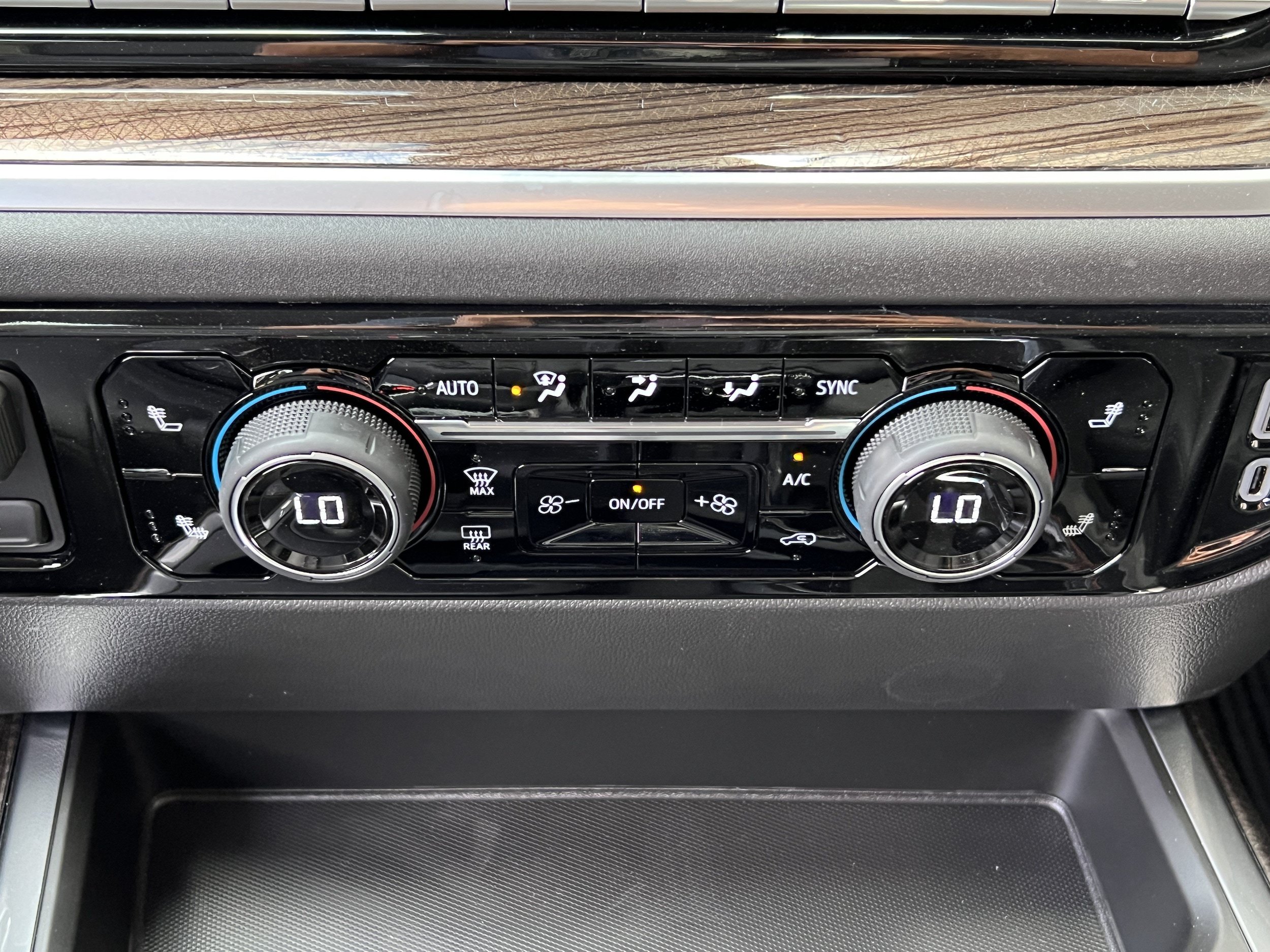 New 2026 Chevrolet Silverado 1500 RST w/ Convenience Package II AWD/4WD image 30