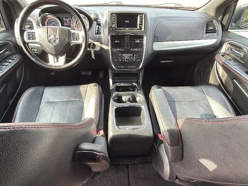 Used 2020 Dodge Grand Caravan GT FWD image 29