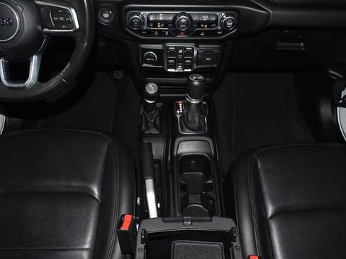 Used 2022 Jeep Wrangler Unlimited Sahara image 20