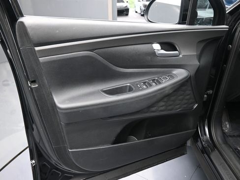 Used 2019 Hyundai Santa Fe SE w/ Cargo Package image 15