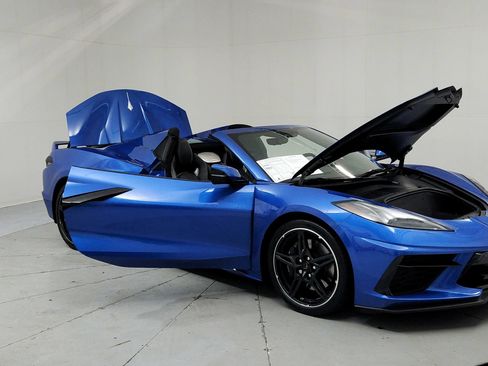 Used 2020 Chevrolet Corvette Stingray Preferred Conv w/ 2LT Preferred Equipment Group RWD image 12