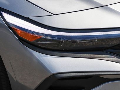 Used 2025 Hyundai Elantra SE w/ Cargo Package