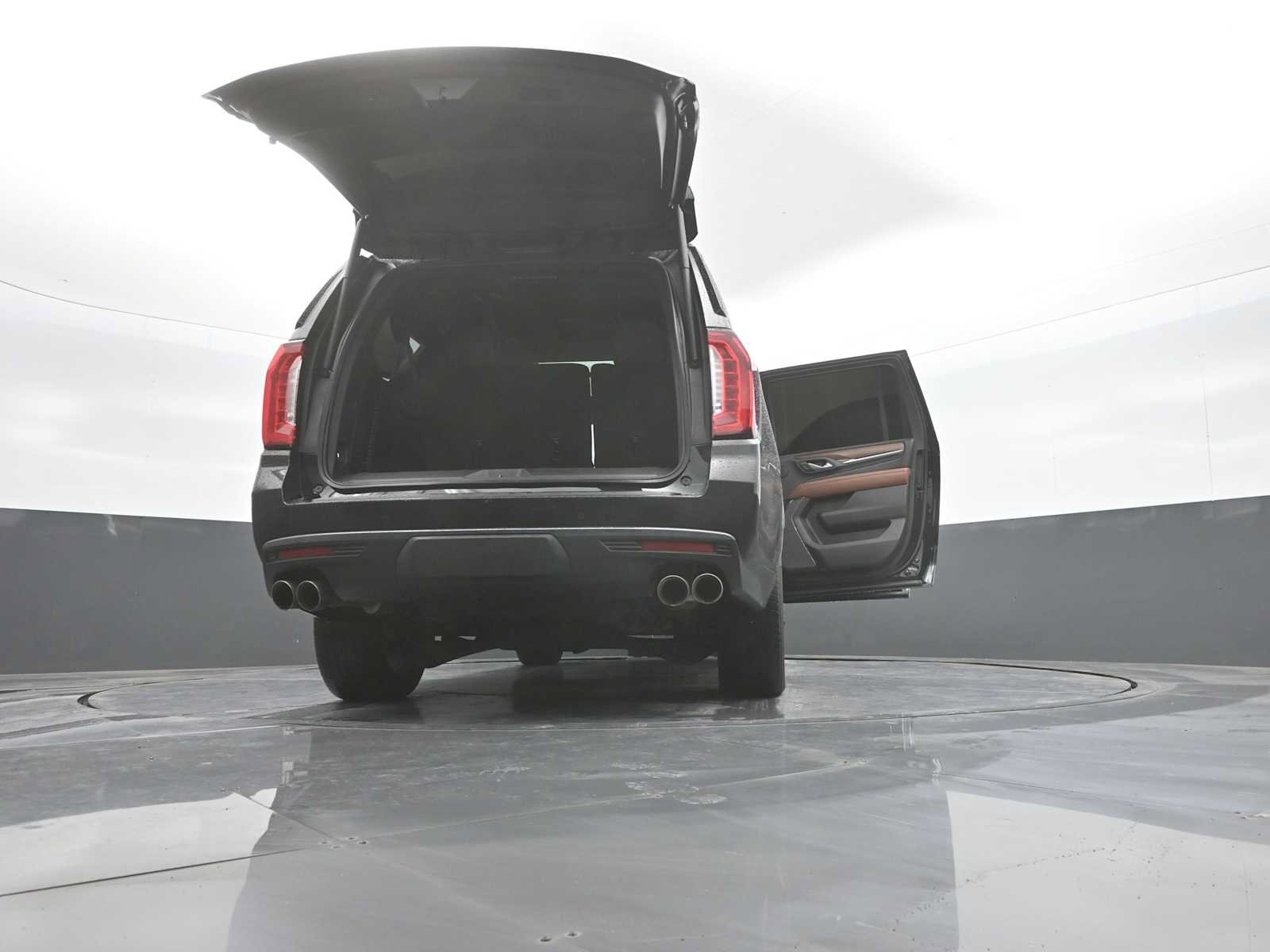Used 2023 GMC Yukon XL Denali Ultimate AWD/4WD image 65