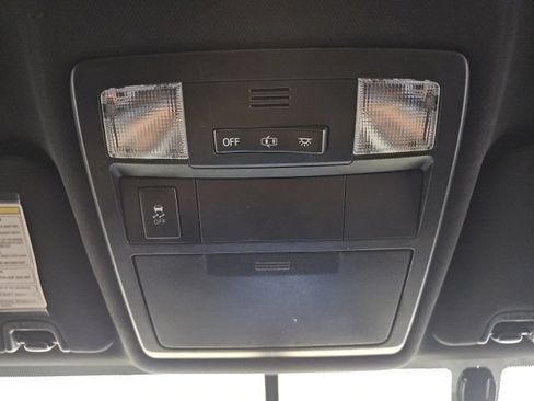 Used 2016 Toyota Tacoma TRD Sport w/ Towing Package AWD/4WD image 25