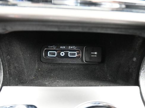 Used 2019 Jeep Grand Cherokee Limited image 22