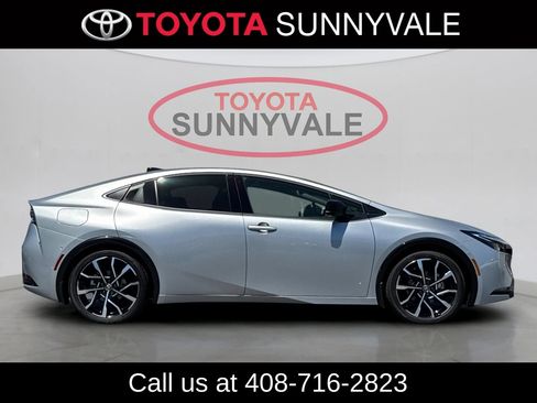 Used 2026 Toyota Prius Plug-In Hybrid w/ Limited Premium Package FWD image 9