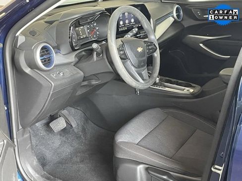 Used 2024 Chevrolet Trax LS image 18